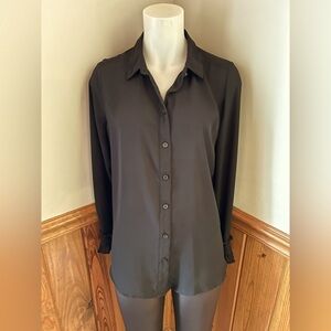 Who what where black sz M button down blouse, top, ruffle sleeves, sexy, chic